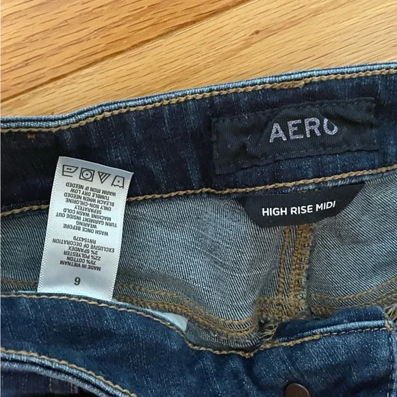 Aeropostale, size 6, very stretchy - Picture 2 of 2